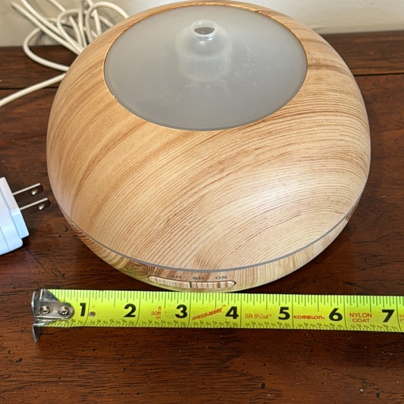 Essential Oil Diffuser Color Changing Aromatherapy Mist Tabletop Diffuser - Picture 4 of 5